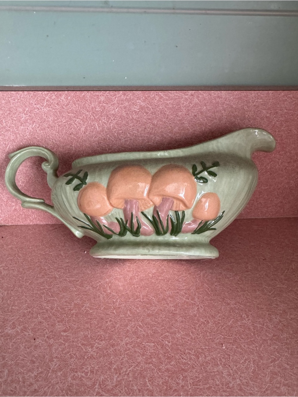 Vintage Arnels 1970s mushroom gravy boat